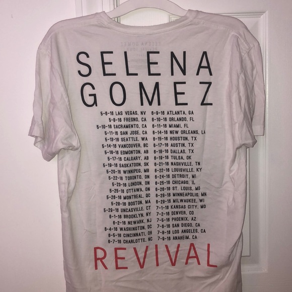 Selena Gomez Concert tee - Picture 2 of 4